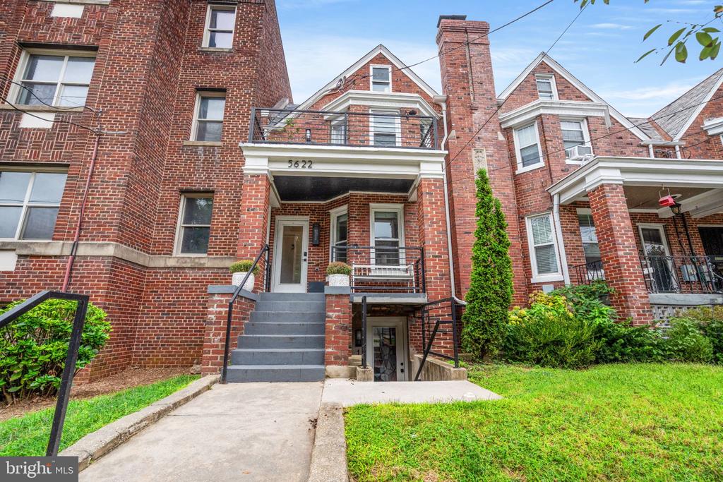5622 13TH STREET NW Unit: 2
