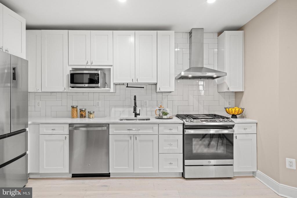 5622 13TH STREET NW Unit: 2