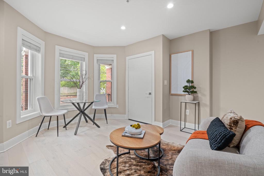5622 13TH STREET NW Unit: 2