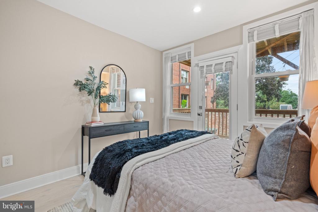 5622 13TH STREET NW Unit: 2