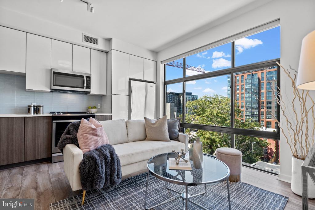 911 2ND STREET NW Unit: 505