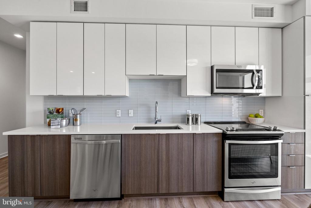 911 2ND STREET NW Unit: 505