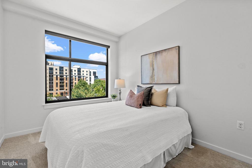 911 2ND STREET NW Unit: 505
