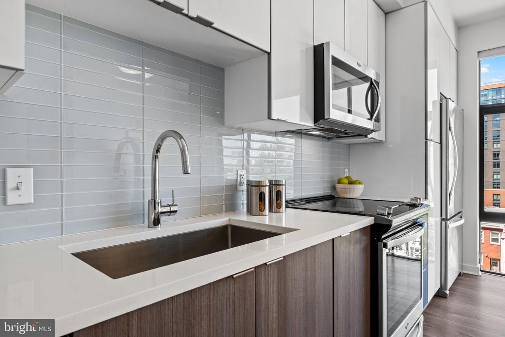 911 2ND STREET NW Unit: 505