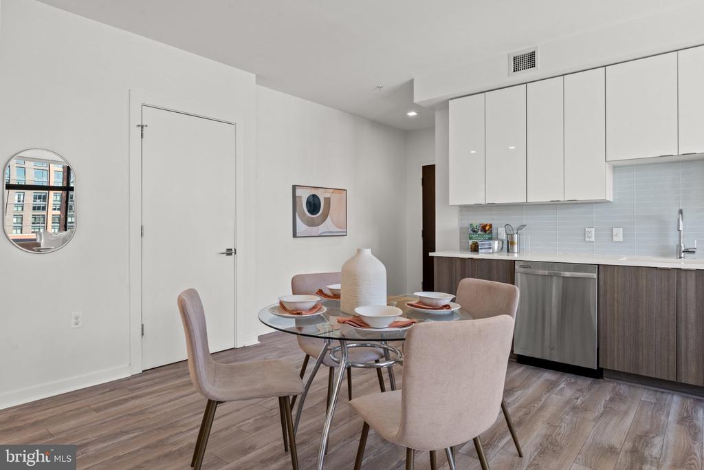 911 2ND STREET NW Unit: 505