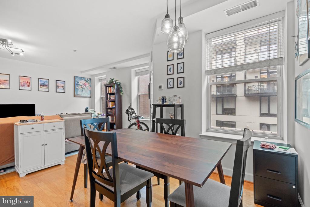 1418 W NW Unit: 403