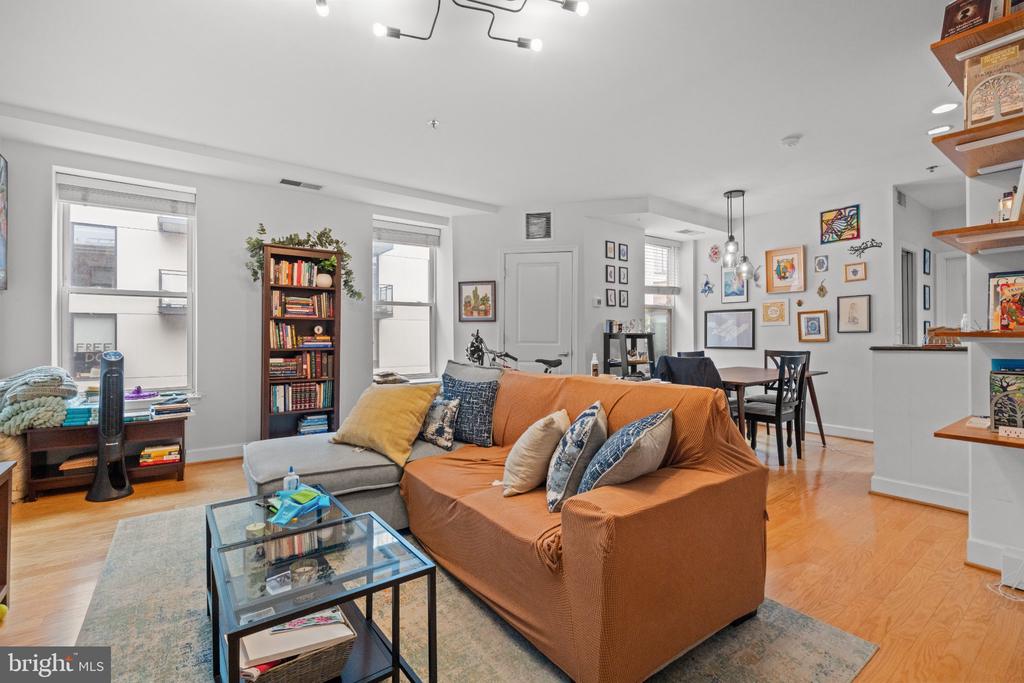 1418 W NW Unit: 403