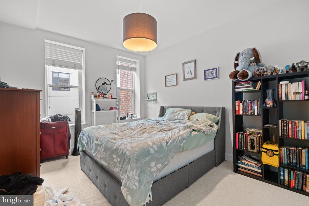 1418 W NW Unit: 403