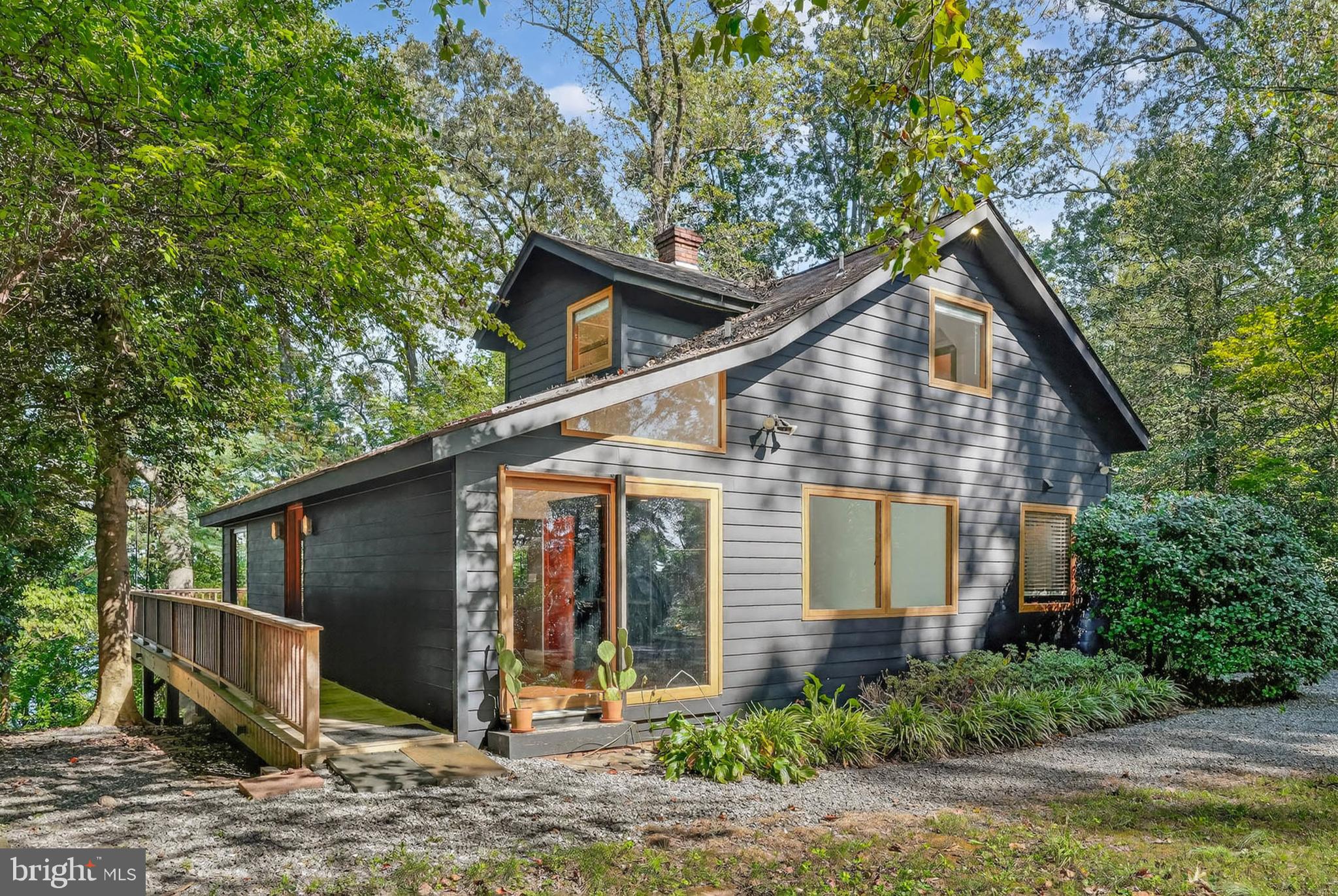 3030 EDGEWATER DRIVE