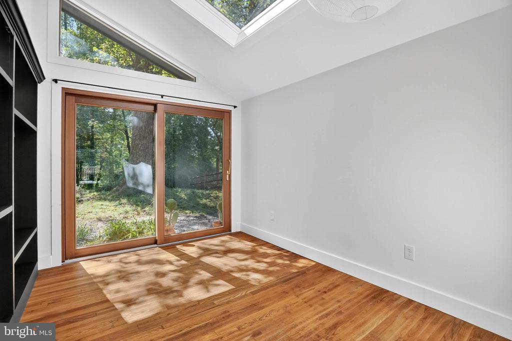 3030 EDGEWATER DRIVE