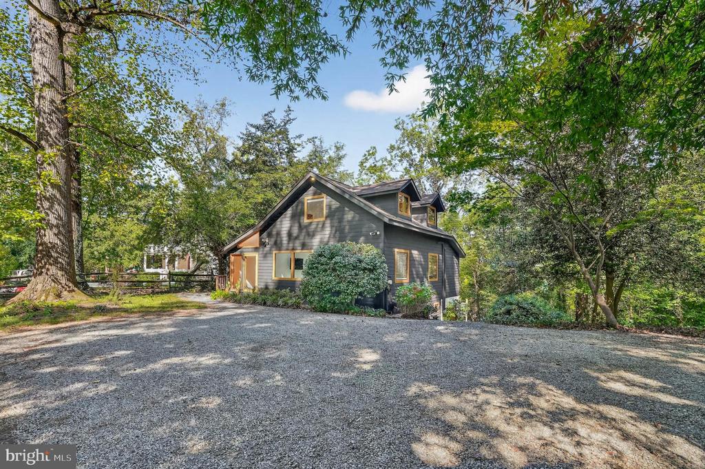 3030 EDGEWATER DRIVE