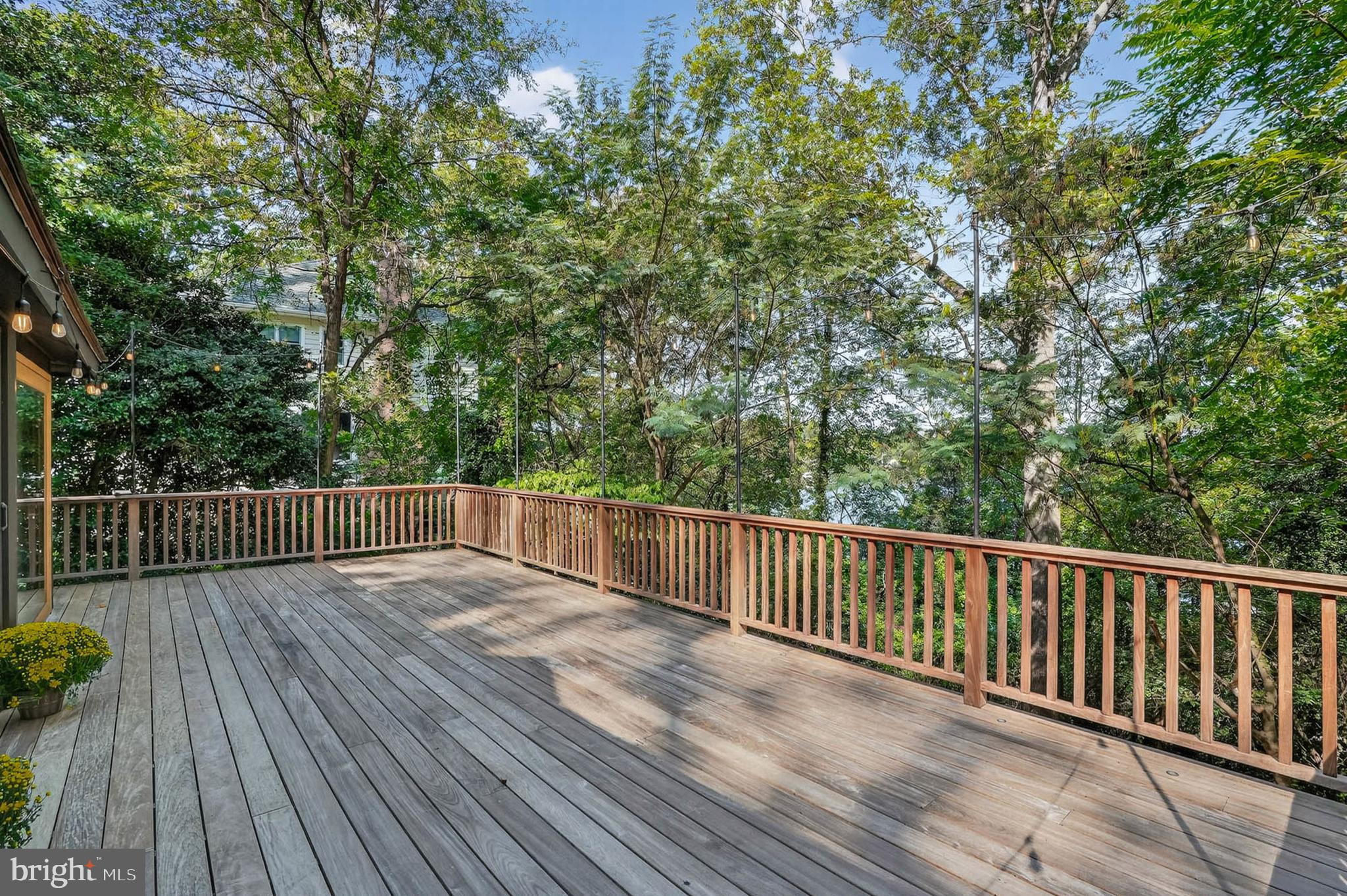 3030 EDGEWATER DRIVE