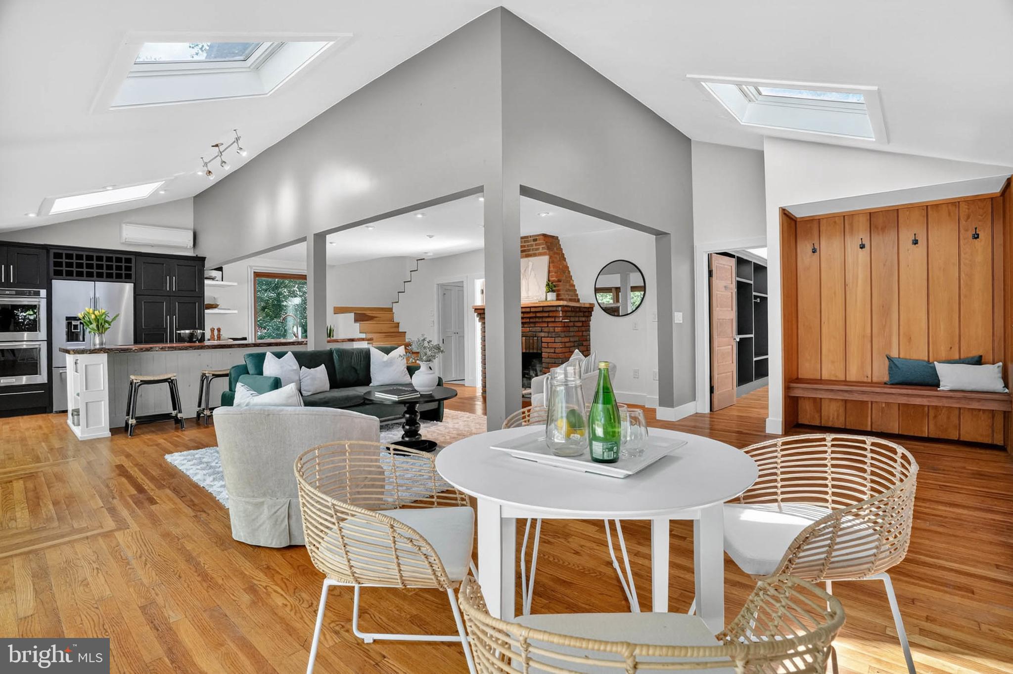 3030 EDGEWATER DRIVE