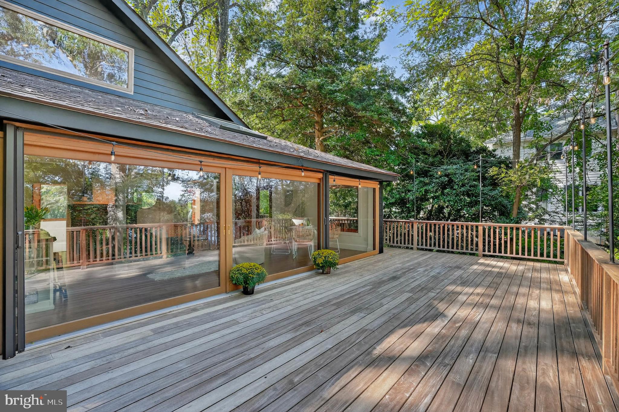 3030 EDGEWATER DRIVE