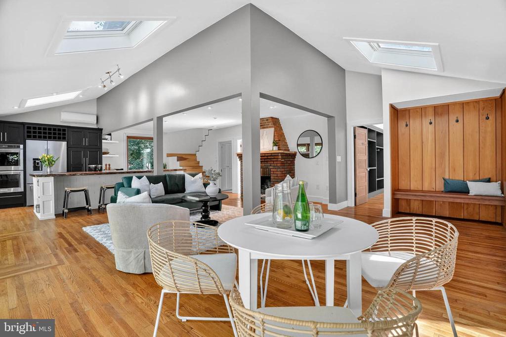 3030 EDGEWATER DRIVE