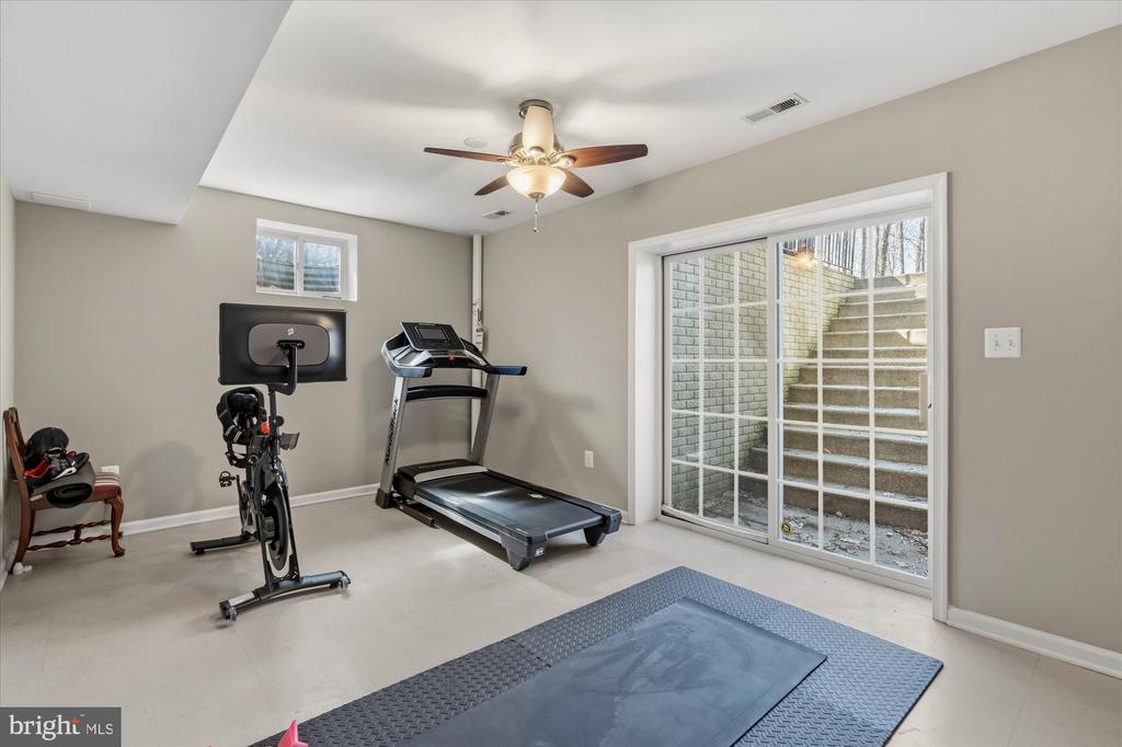 3704 EAGLES NEST COURT