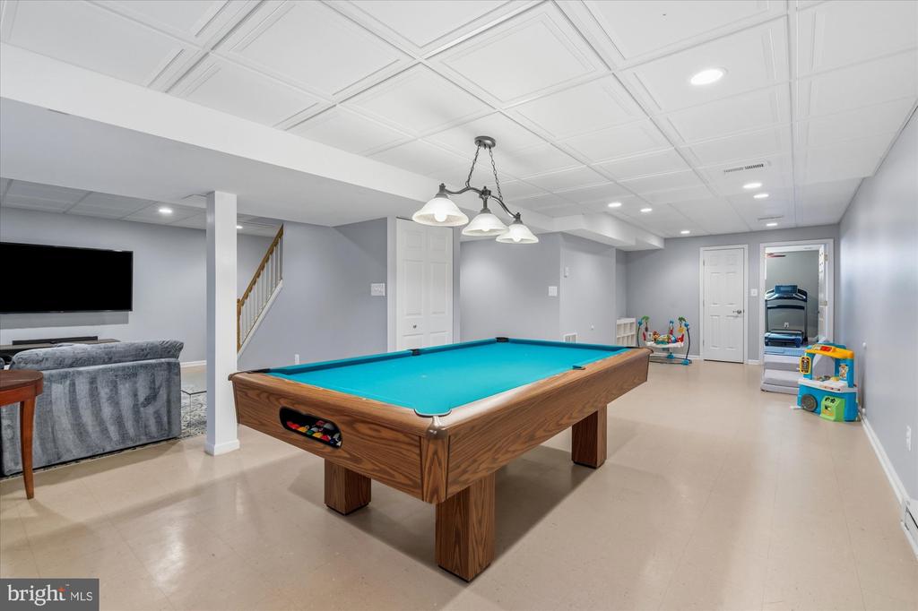 3704 EAGLES NEST COURT