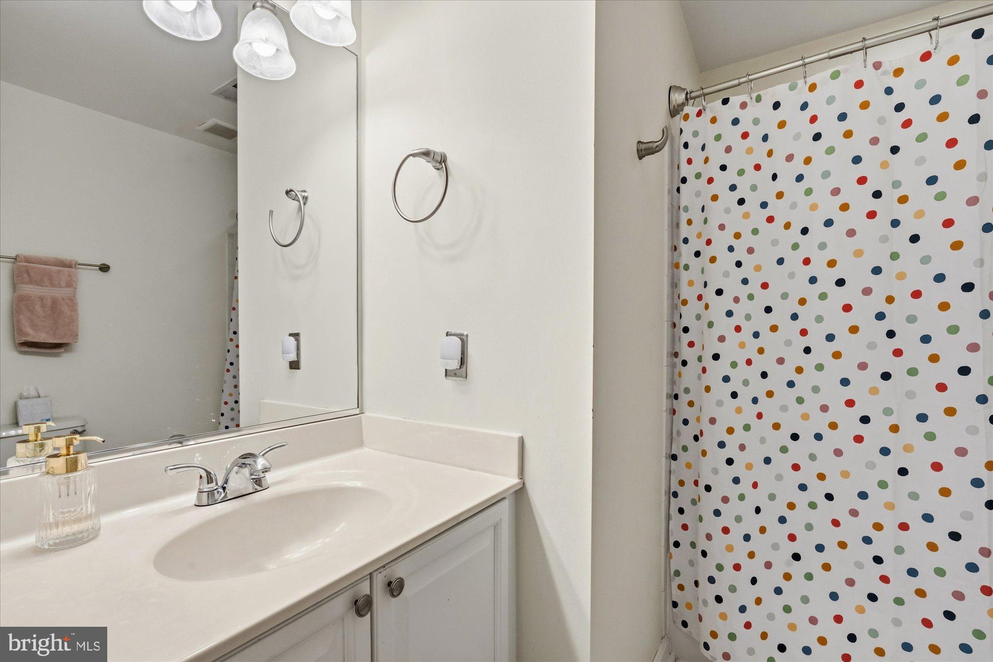 3704 EAGLES NEST COURT