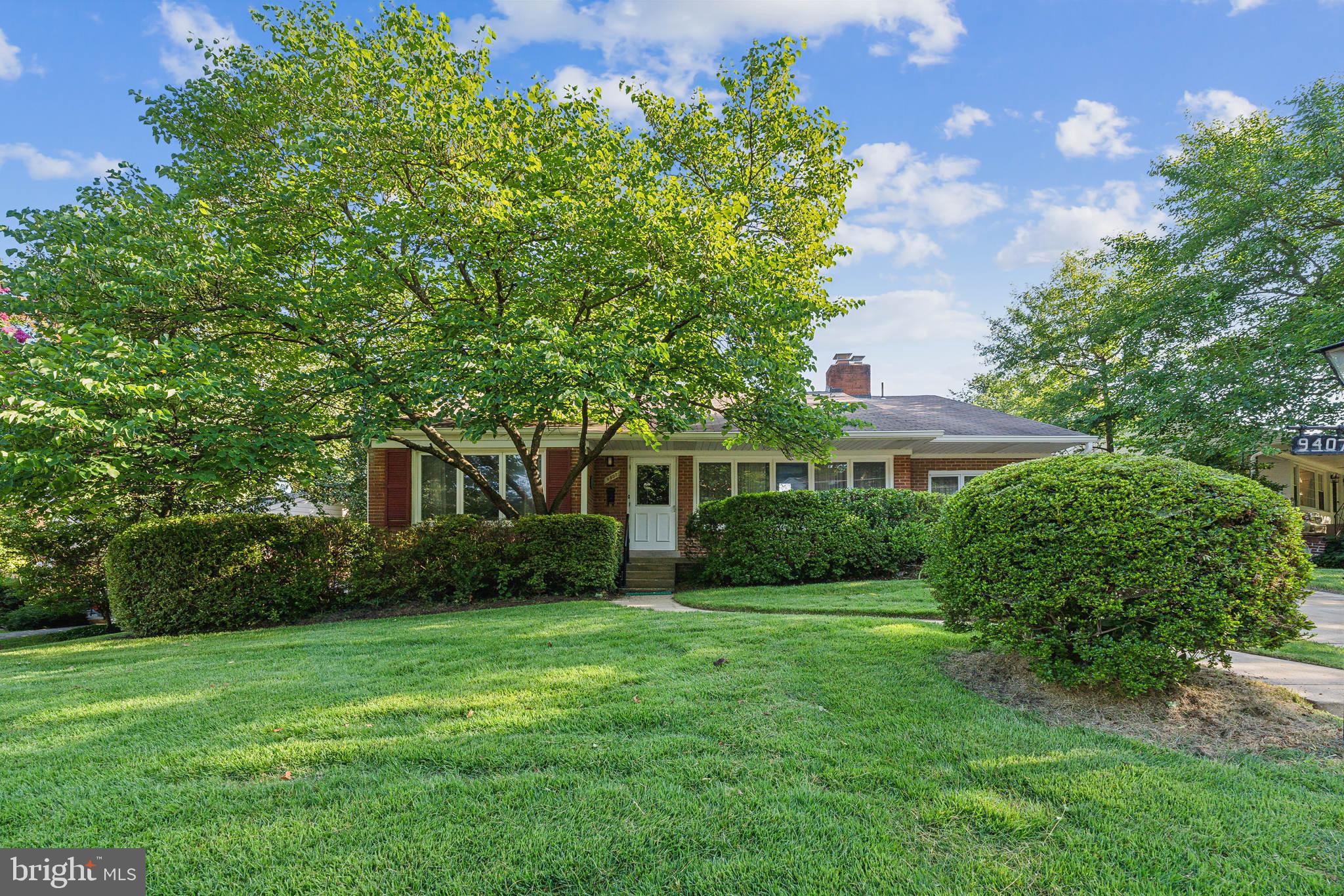 9407 Balfour Dr