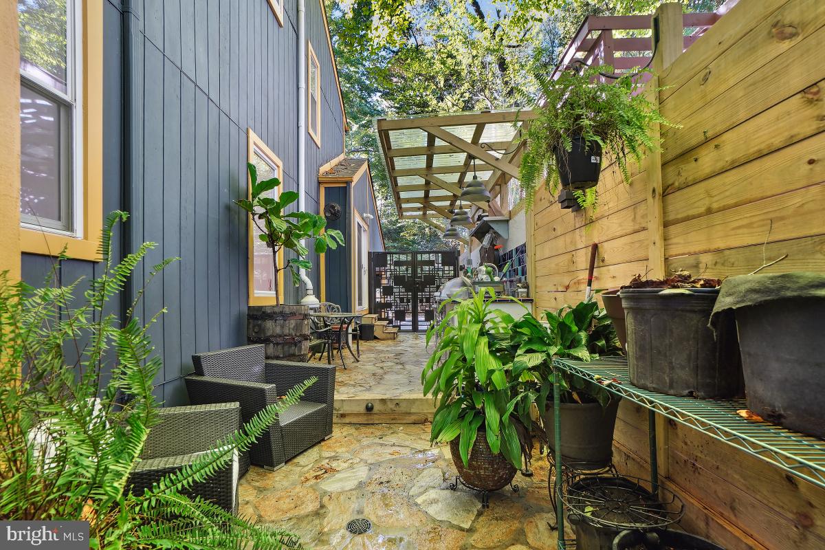 302 Mississippi Ave