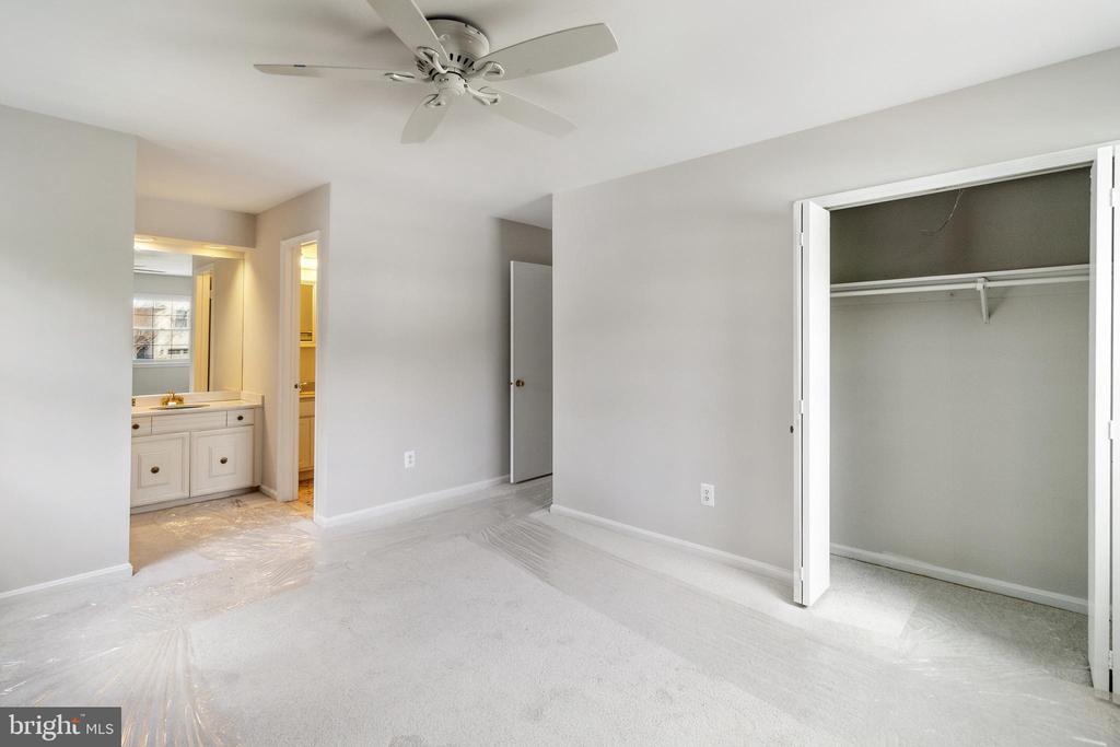 4921 Morning Glory Ct