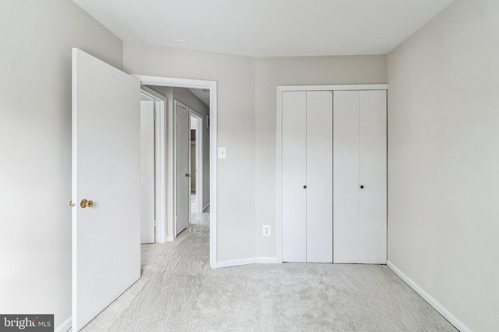 4921 Morning Glory Ct