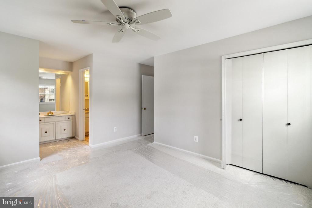 4921 Morning Glory Ct