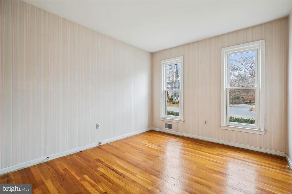 10612 Democracy Ln