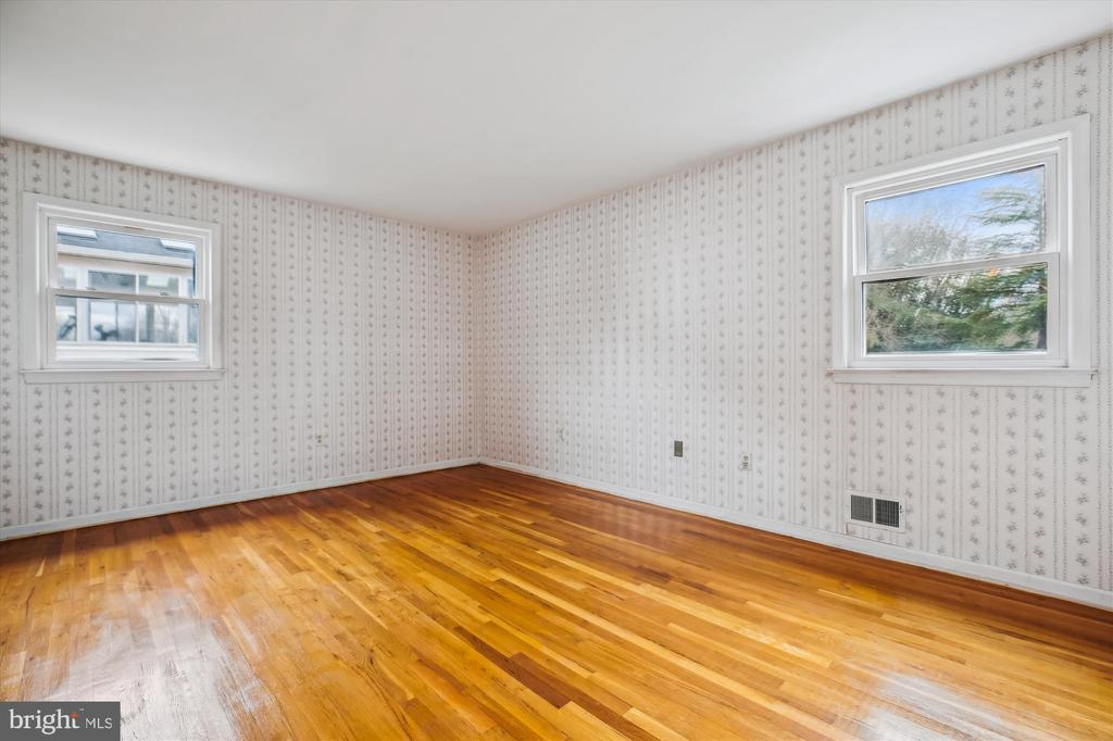 10612 Democracy Ln