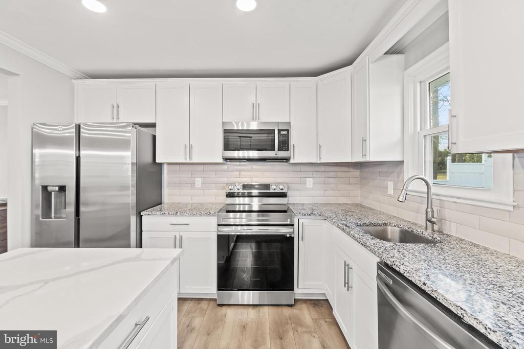803 Orange Dr
