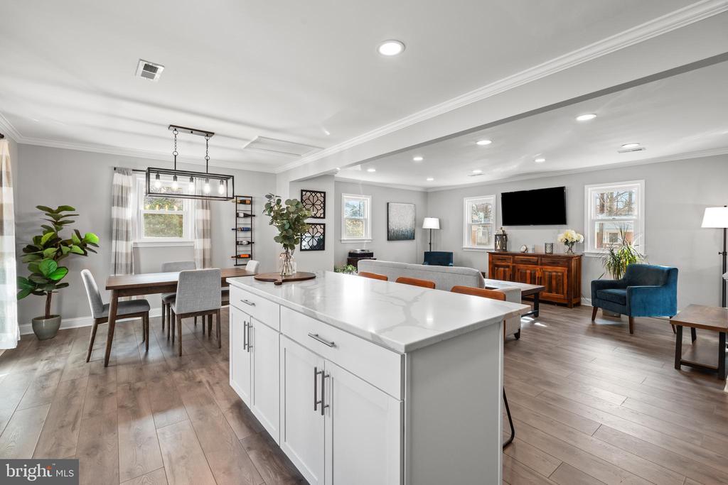 803 Orange Dr