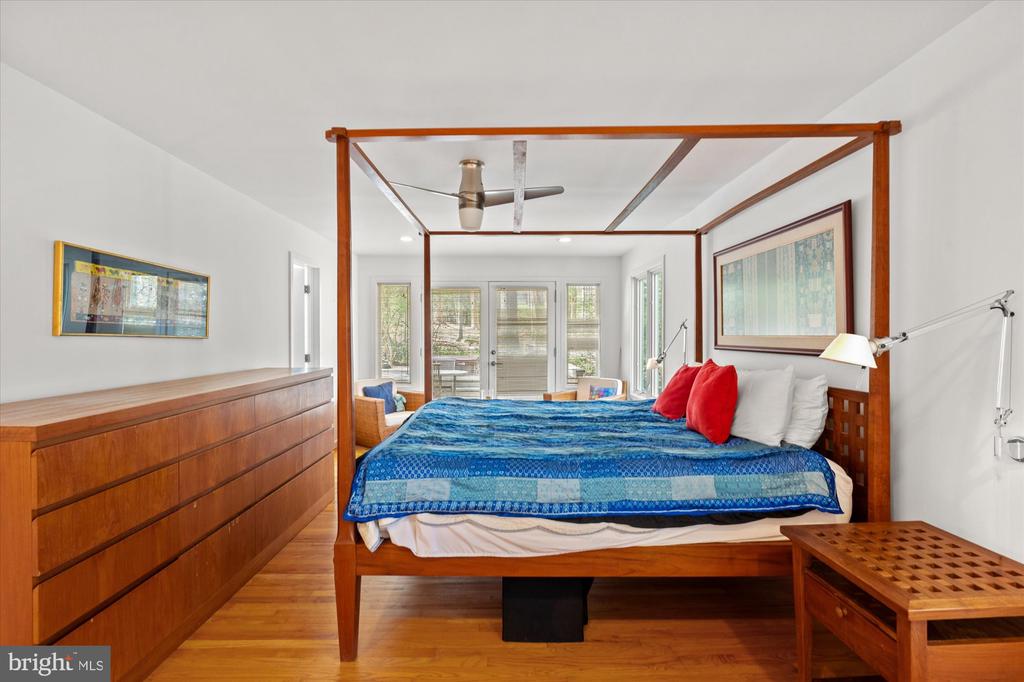 8404 Peck Pl