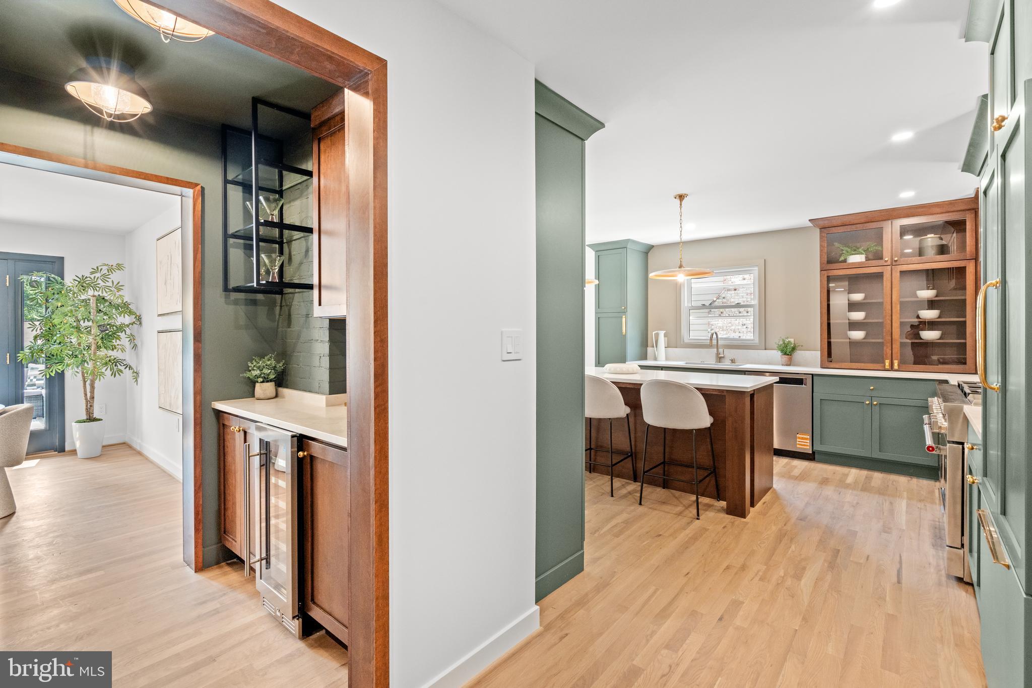 10612 DEMOCRACY LANE