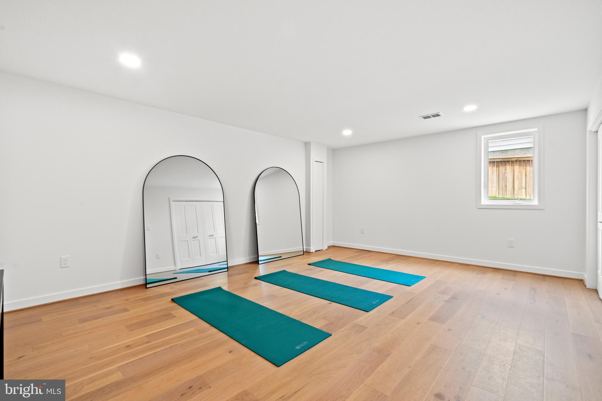 10612 DEMOCRACY LANE