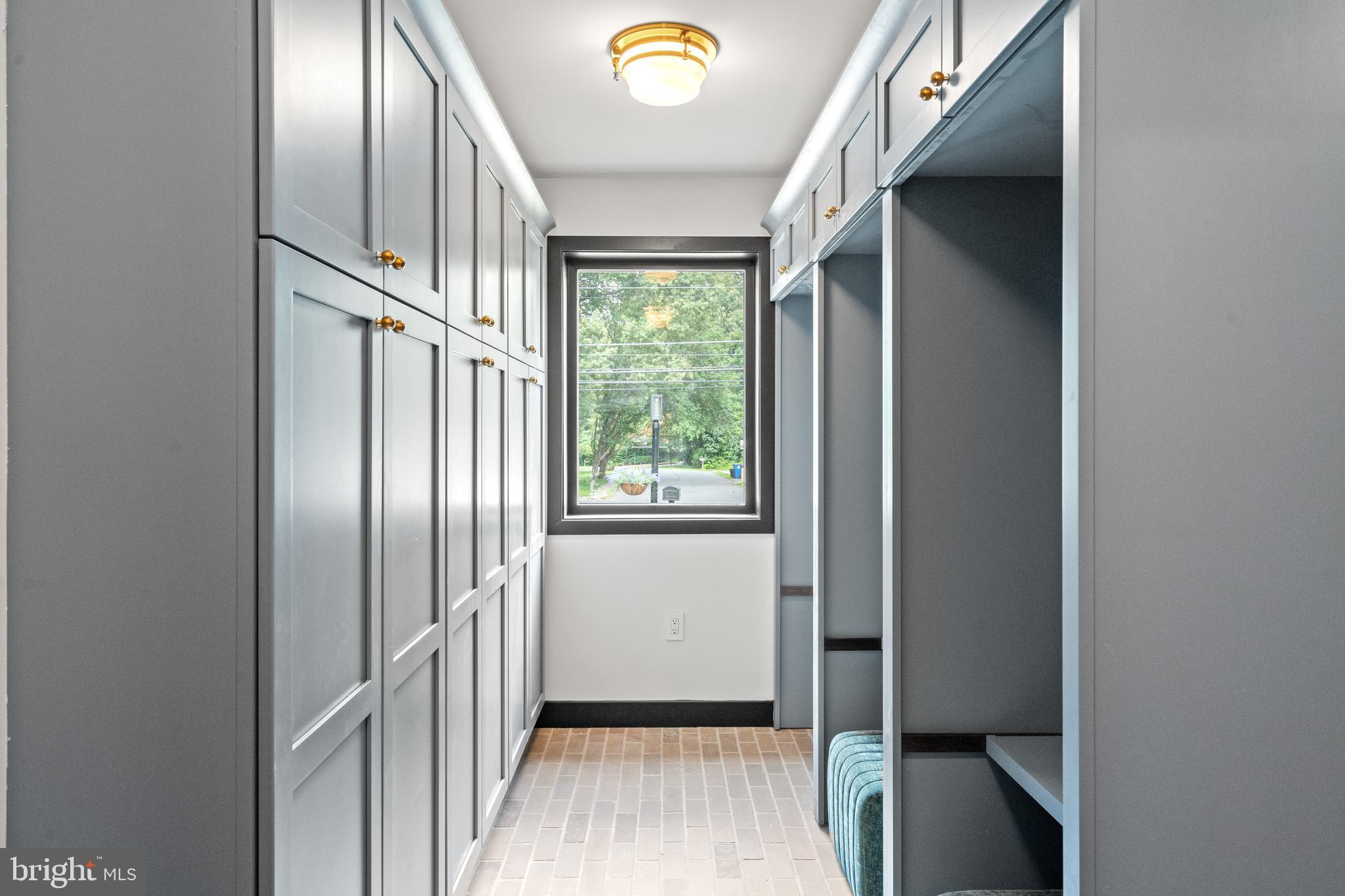 10612 DEMOCRACY LANE