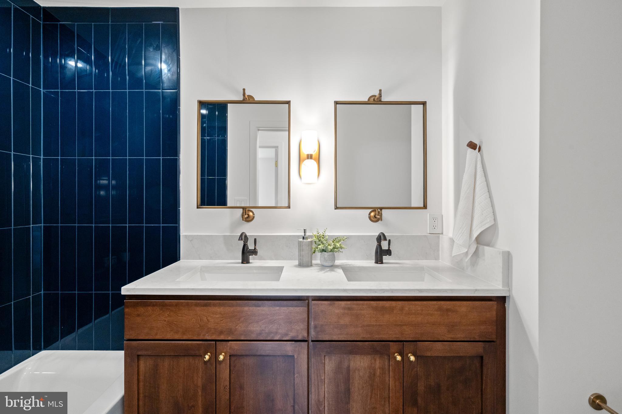 10612 DEMOCRACY LANE