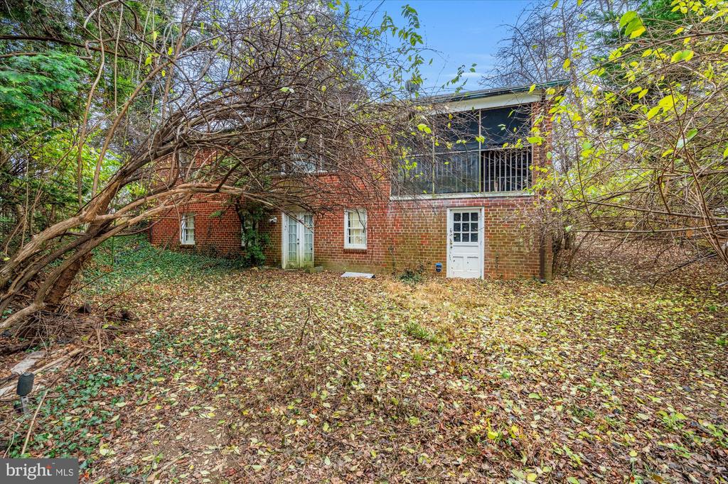 709 GREYROCK DRIVE