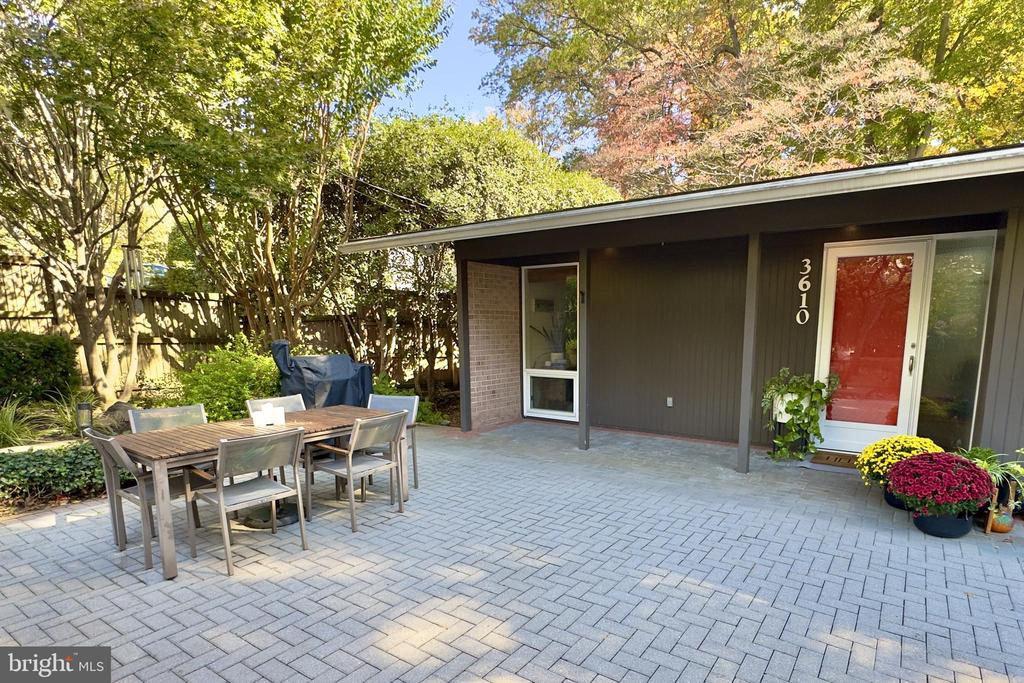3610 SPRUELL DRIVE
