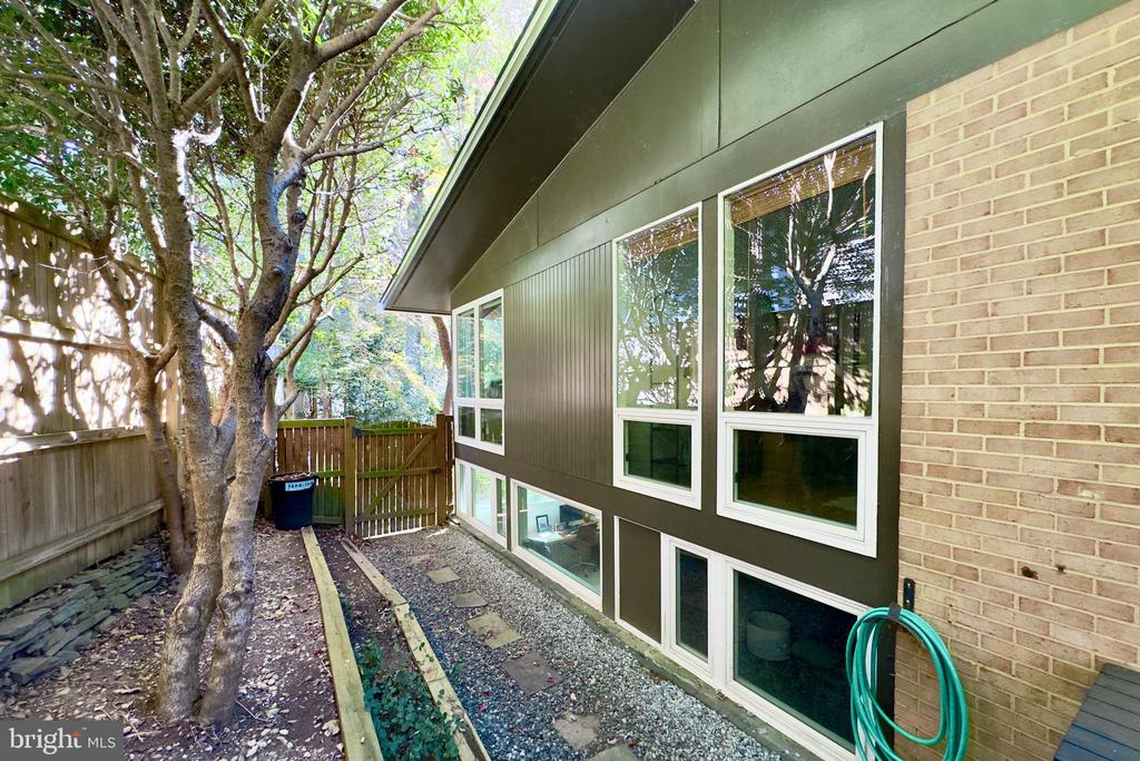 3610 SPRUELL DRIVE
