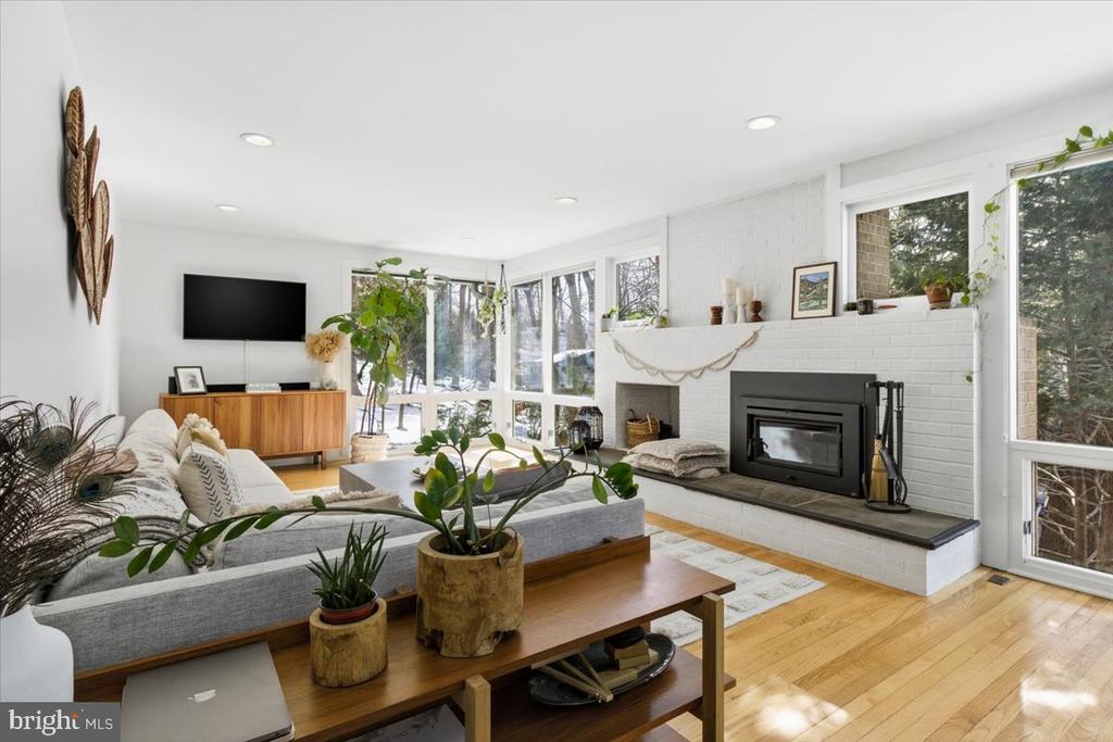 3610 SPRUELL DRIVE