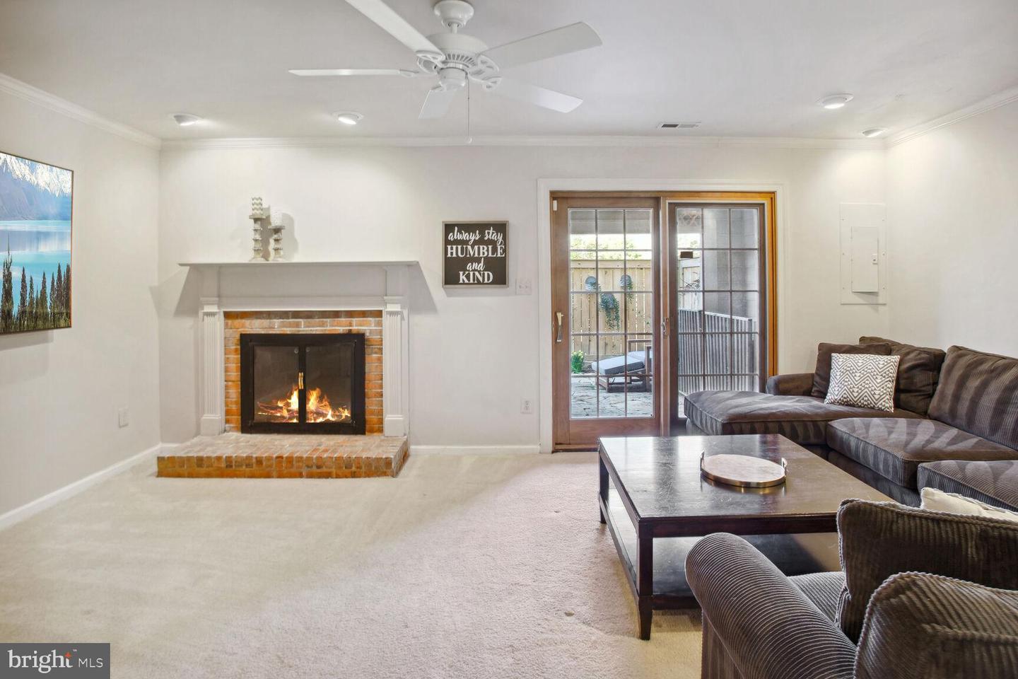1135 Quaker Hill Ct