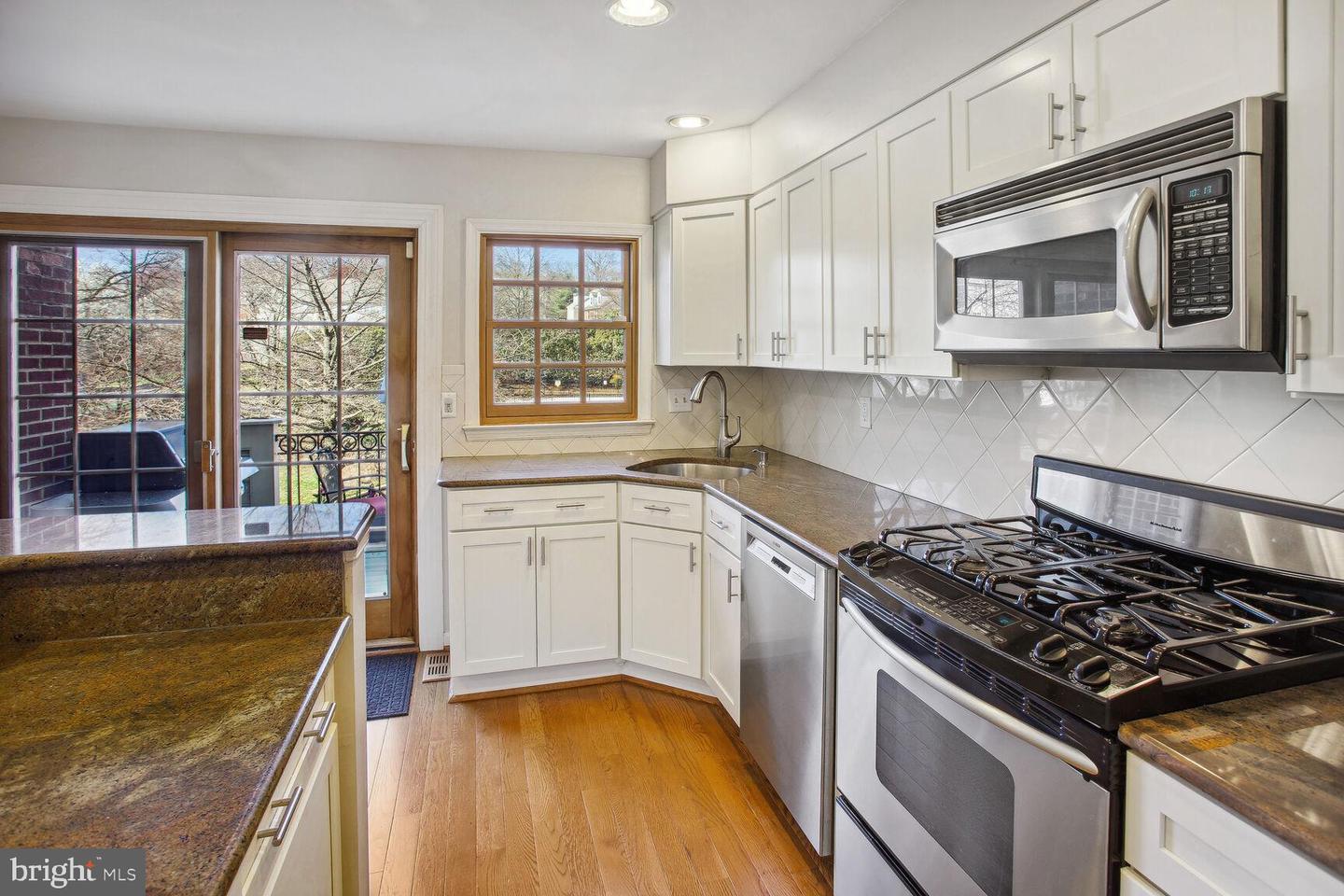 1135 Quaker Hill Ct