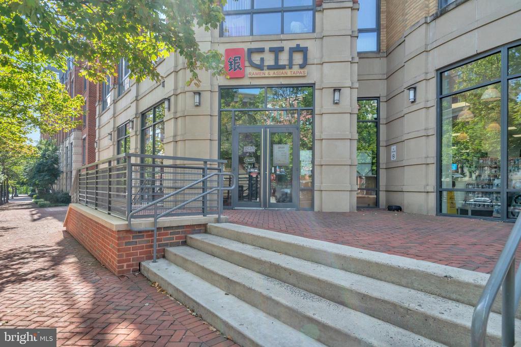 520 John Carlyle St #226