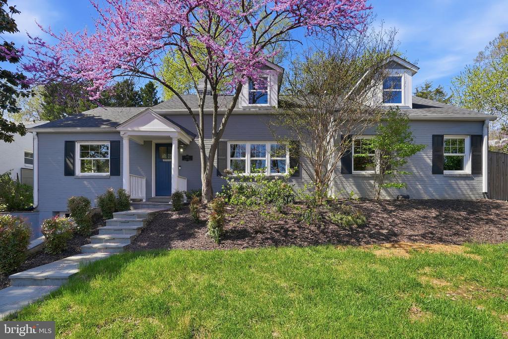 408 SKYHILL ROAD