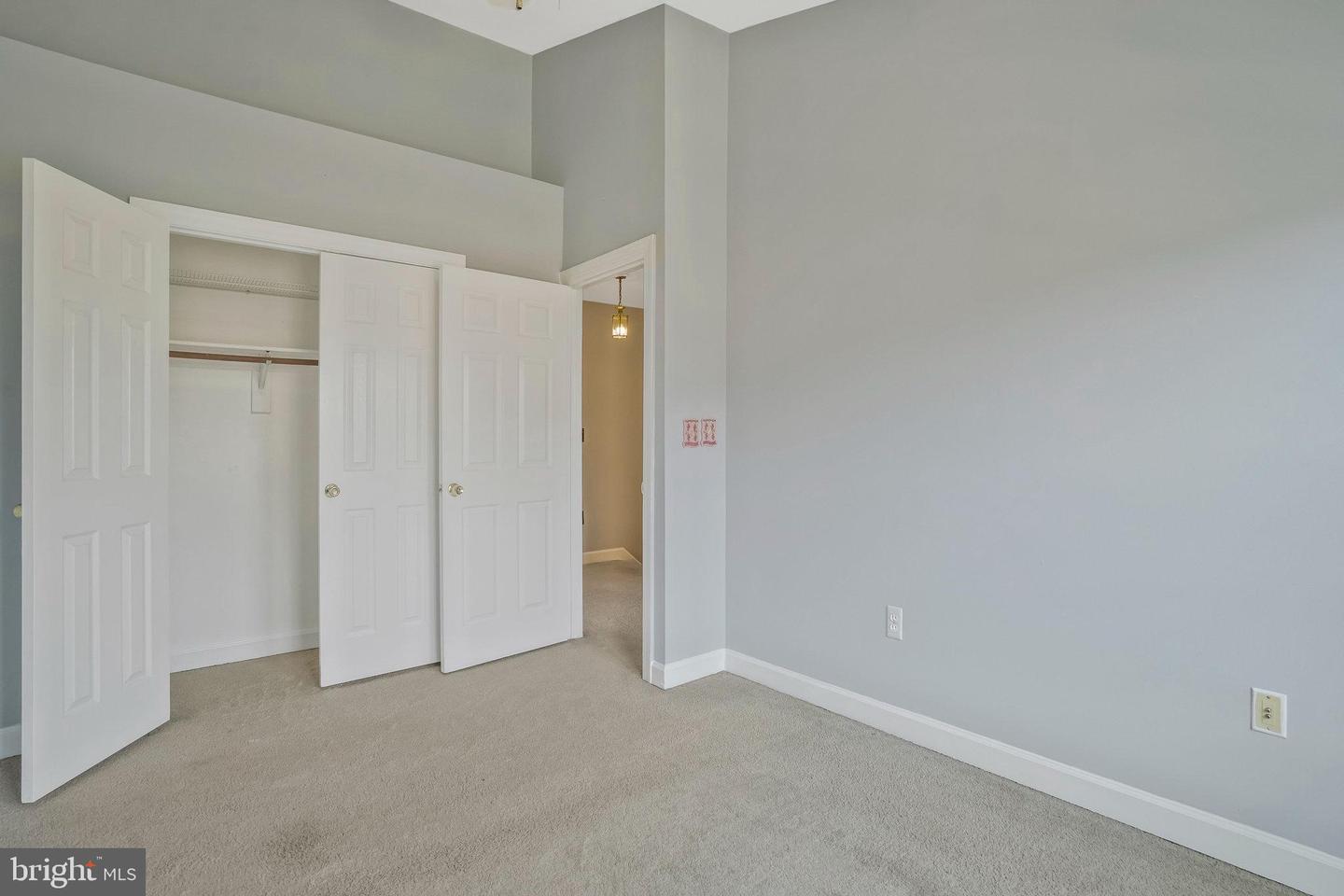 6223 Squires Hill Dr