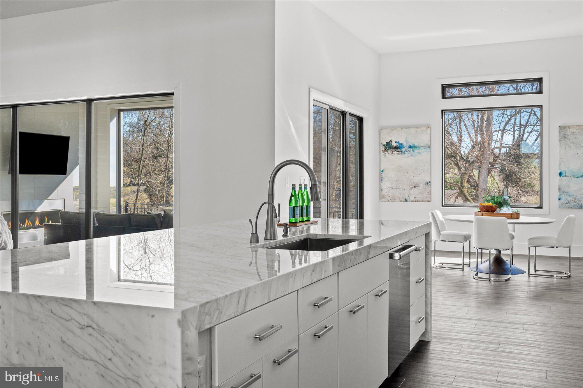 1221 Riley Preserve Ct