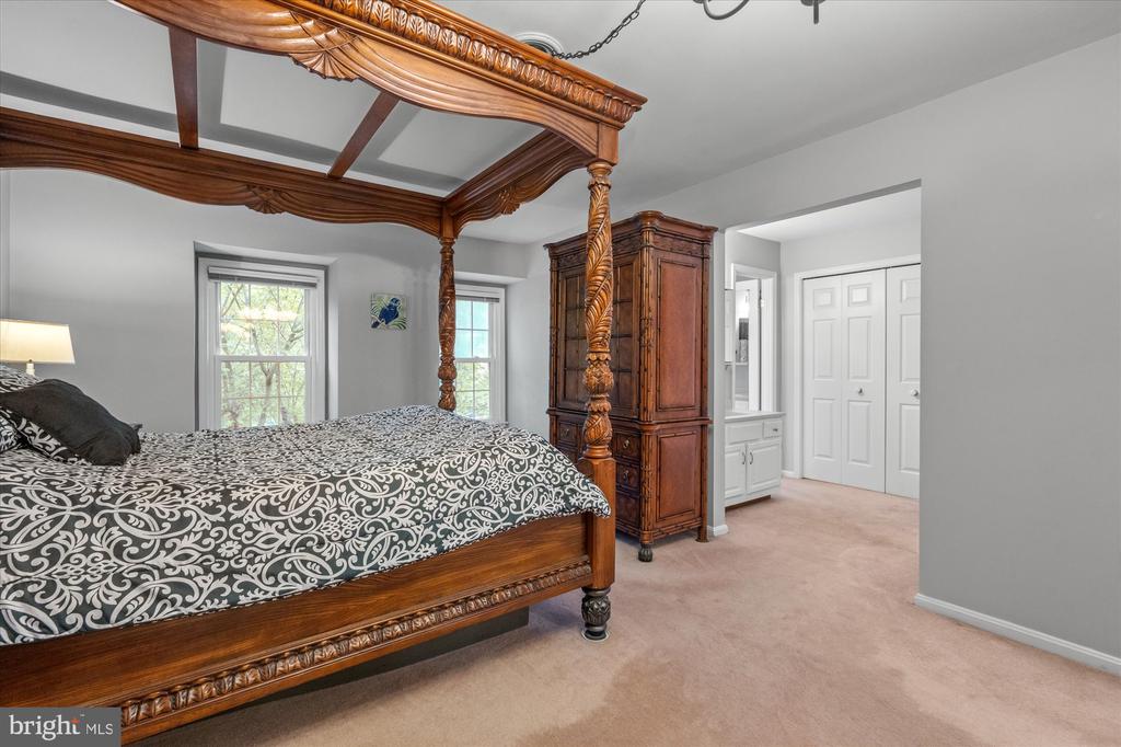 3971 Hancock Forest Trl