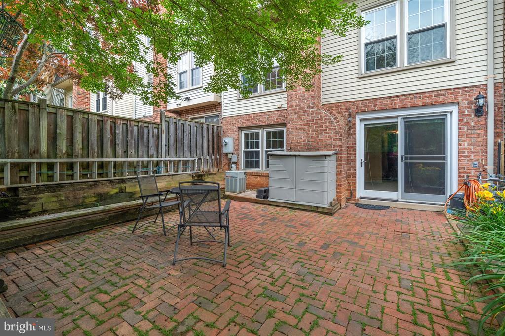 3971 Hancock Forest Trl