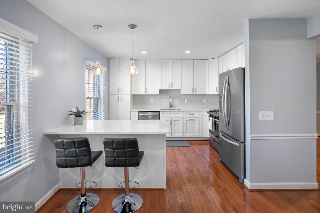 5115 Skyline Village Ct