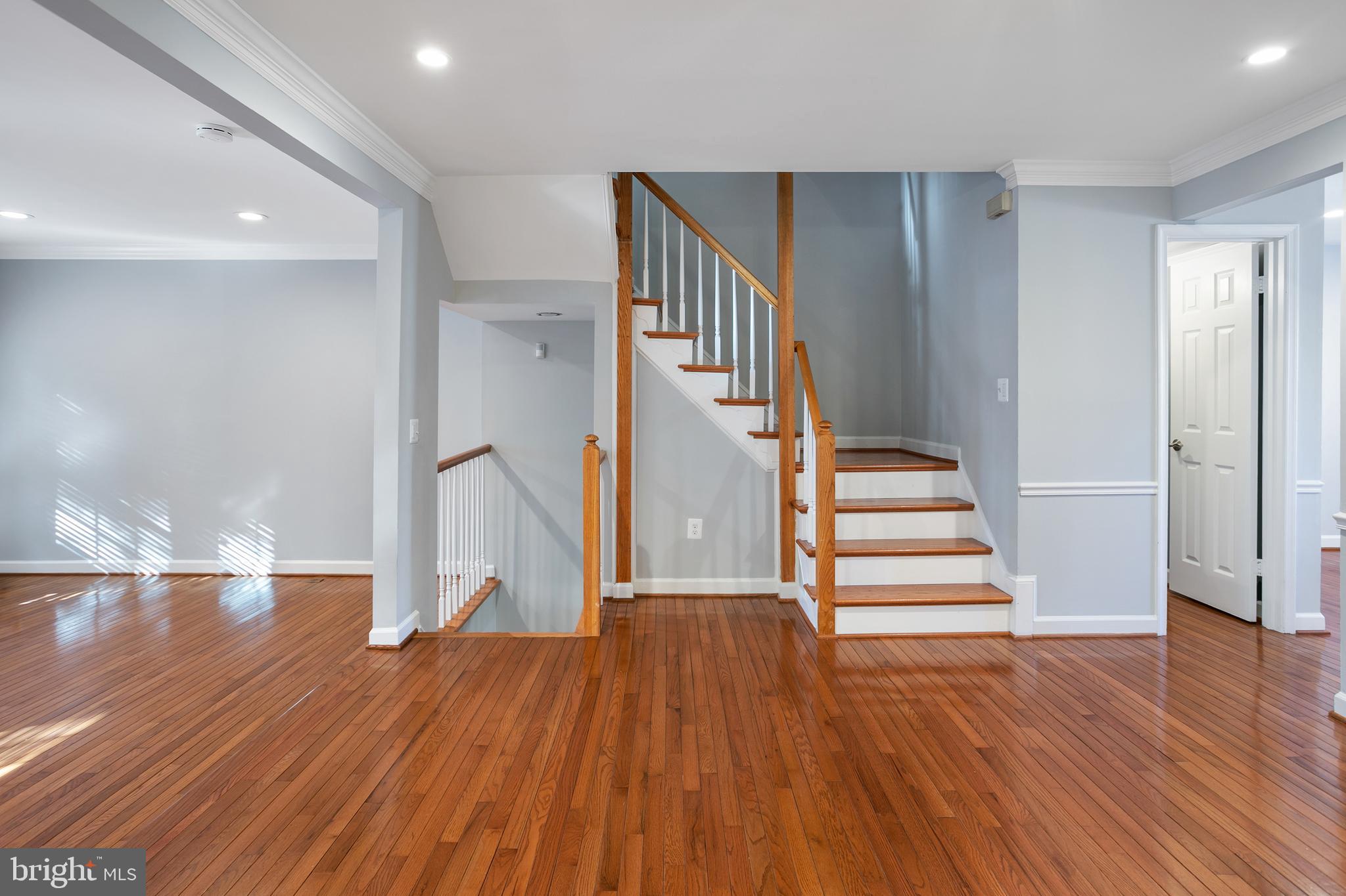 5115 Skyline Village Ct